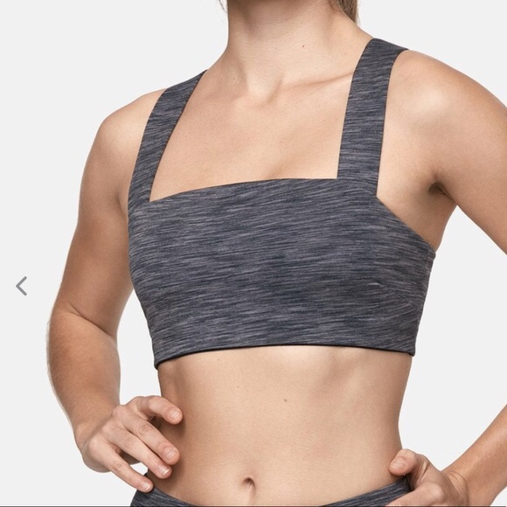 Free form sports bra by outdoor voices
